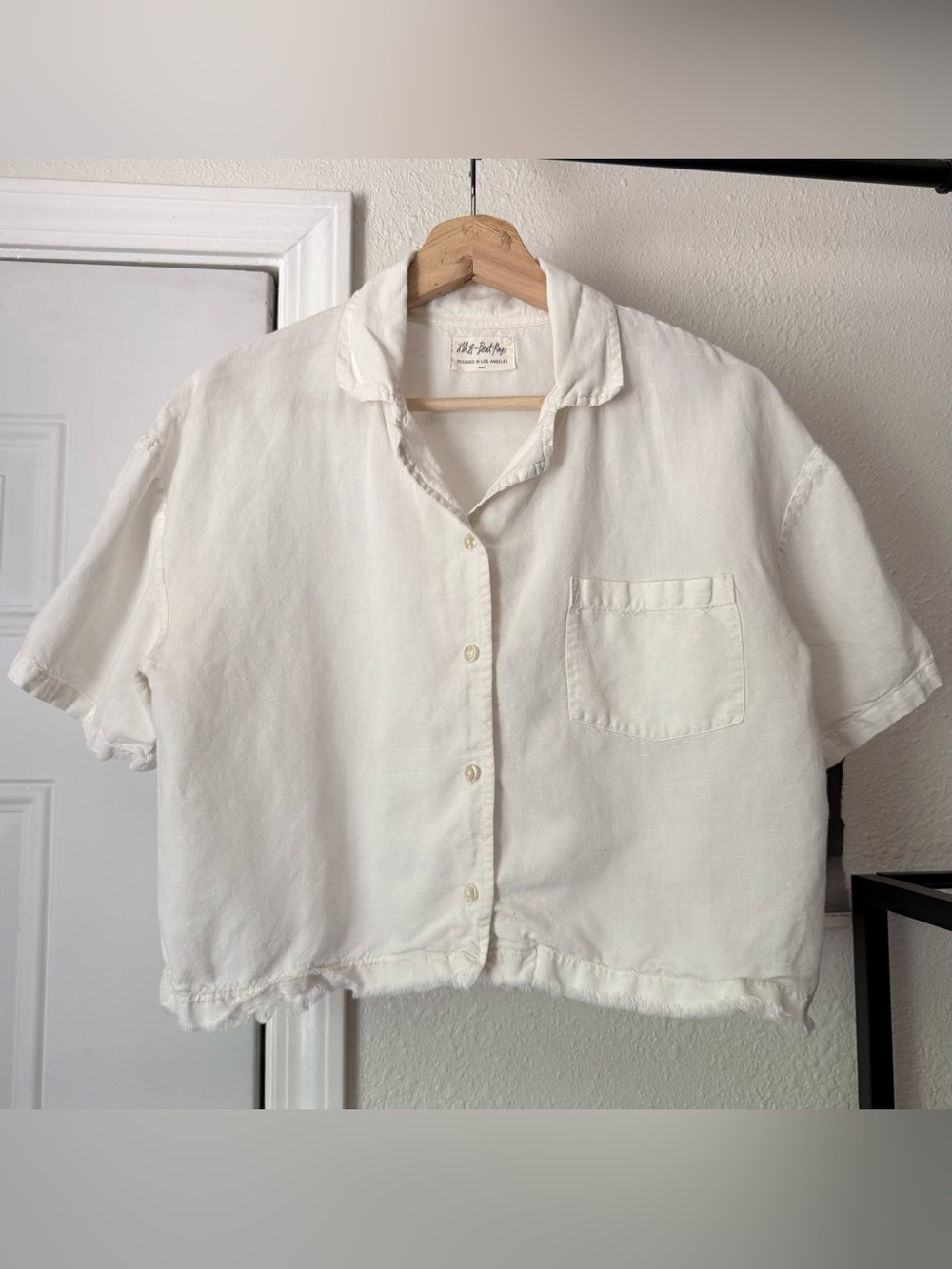BACK BEAT CO. white linen organic cotton fray hem button up cropped shirt